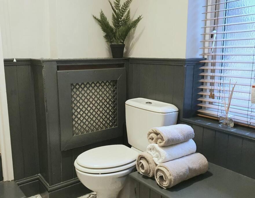 Little Cosy Getaway - York Villa Exterior foto